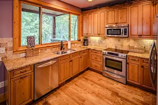 89 Springhouse Dr Dr, Elk Park, NC 28622 - Photo 10
