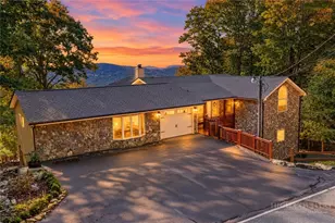 498 St Andrews Rd, Beech Mountain, NC 28604 - Photo 2