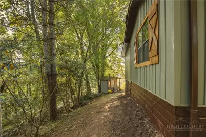 425 Jefferson, West Jefferson, NC 28694 - Photo 24