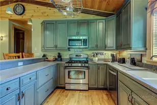 52 Hackett Gragg Rd, Newland, NC 28657 - Photo 20