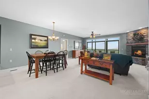 354 Ridgeline Dr, Sugar Mountain, NC 28604 - Photo 6