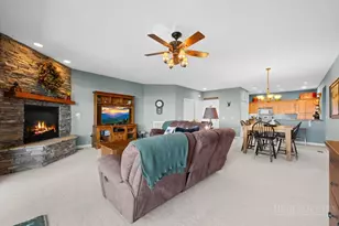 354 Ridgeline Dr, Sugar Mountain, NC 28604 - Photo 4