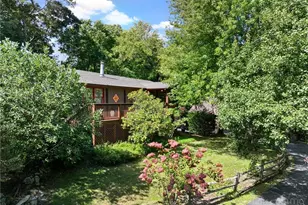 127 Foxwood Ln, Blowing Rock, NC 28605 - Photo 2
