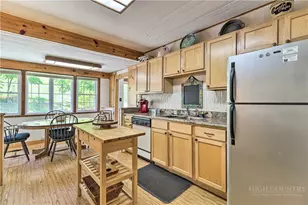 2280 Garvey Bridge Rd, Crumpler, NC 28617 - Photo 16