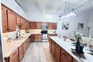 215 S Jefferson Ave, West Jefferson, NC 28694 - Photo 16