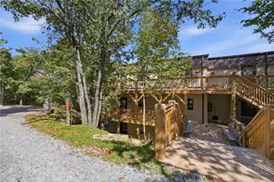 101 Mid Holiday Ln, Beech Mountain, NC 28604 - Photo 2