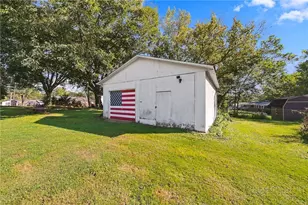 605 Lincoln Ln, Lenoir, NC 28645 - Photo 24