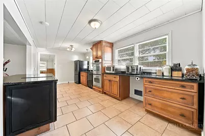 605 Lincoln Lane, Lenoir, NC 28645 - Photo 12