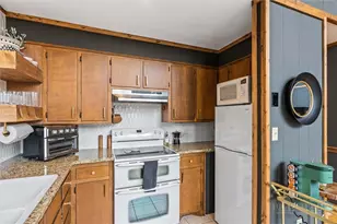 193 Lakeview Ln, Deep Gap, NC 28618 - Photo 6