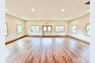 300 N Jefferson Avenue, West Jefferson, NC 28694 - Photo 8