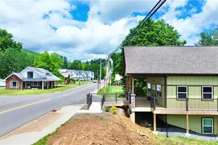 300 N Jefferson Ave, West Jefferson, NC 28694 - Photo 1