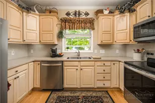 240 Village Dr, Blowing Rock, NC 28605 - Photo 18