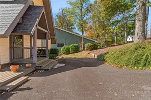 625 Mountain Glen Dr, Newland, NC 28657 - Photo 36