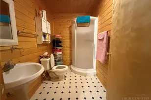 183 E Weaver Ford Rd, Grassy Creek, NC 28631 - Photo 30