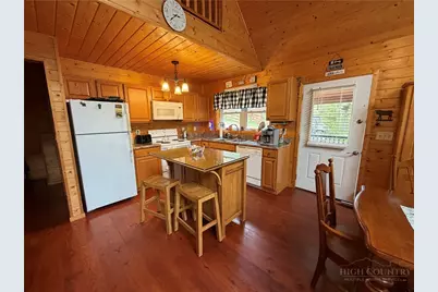 183 E Weaver Ford Road, Grassy Creek, NC 28631 - Photo 8