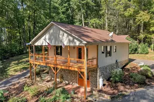 843 Oaktree Ln, Jefferson, NC 28640 - Photo 1