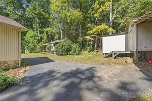 843 Oaktree Ln, Jefferson, NC 28640 - Photo 36