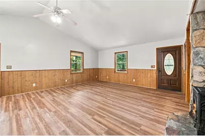 843 Oak Tree Lane, Jefferson, NC 28640 - Photo 6