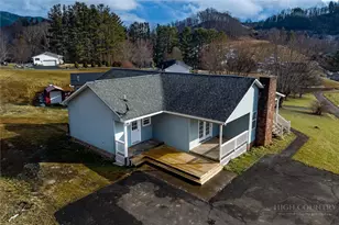 7215 Hwy 421 N, Vilas, NC 28692 - Photo 4