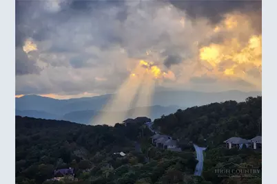 303 Sugar Top Drive #2714, Sugar Mountain, NC 28604 - Photo 2