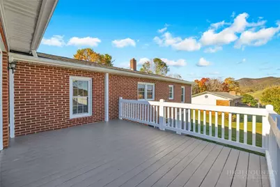 182 Melody Lane, West Jefferson, NC 28694 - Photo 12