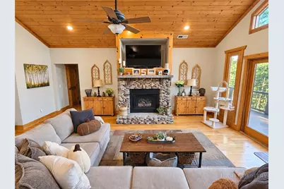 4545 Walnut Ridge Drive, Lenoir, NC 28645 - Photo 8