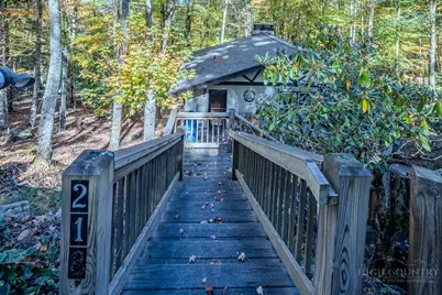 218 Lakeledge Road, Beech Mountain, NC 28604 - Photo 2