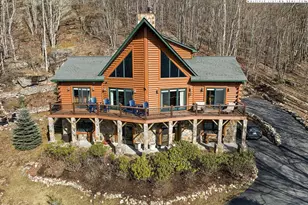 108 W Blueberry Ln, Beech Mountain, NC 28604 - Photo 1