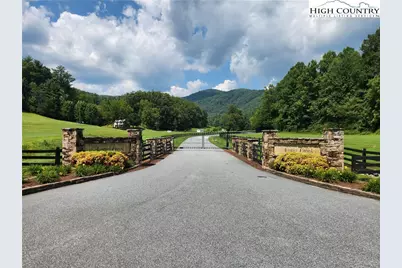 301 Bear Track Lane #25, Lenoir, NC 28645 - Photo 1