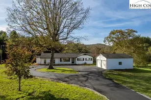 732 Fraser Rd, Sparta, NC 28675 - Photo 1