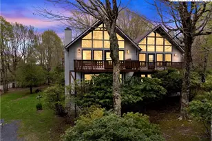 109 N Pinnacle Ridge Rd, Beech Mountain, NC 28604 - Photo 1