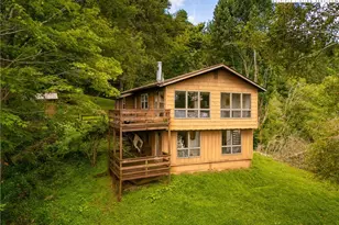 2811 Georges Gap Rd, Vilas, NC 28692 - Photo 1