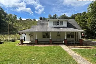 424 Greer Ln, Vilas, NC 28692 - Photo 1