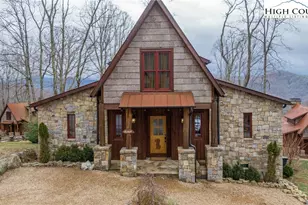 7 Eagle Vlg Cir, Banner Elk, NC 28604 - Photo 1