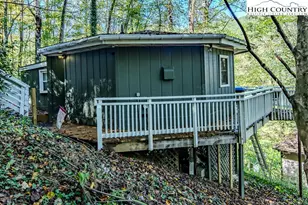111 Skyview Ln, Banner Elk, NC 28604 - Photo 1