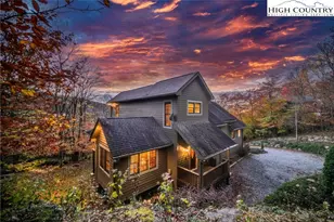 121 Spruce Hollow Rd, Beech Mountain, NC 28604 - Photo 1