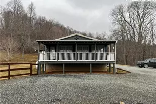 160 Disney Ln, Newland, NC 28657 - Photo 1