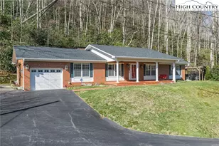 2243 Broadstone Rd, Banner Elk, NC 28604 - Photo 1