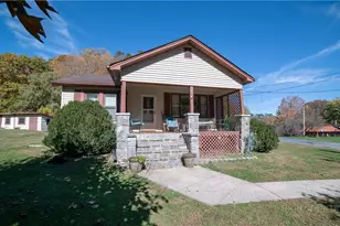 292 Little Elk Rd, Elk Park, NC 28622 - Photo 1