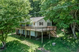 933 Autumn Valley Dr, West Jefferson, NC 28694 - Photo 1