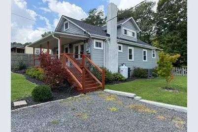 404 Mountain Avenue, West Jefferson, NC 28694 - Photo 1