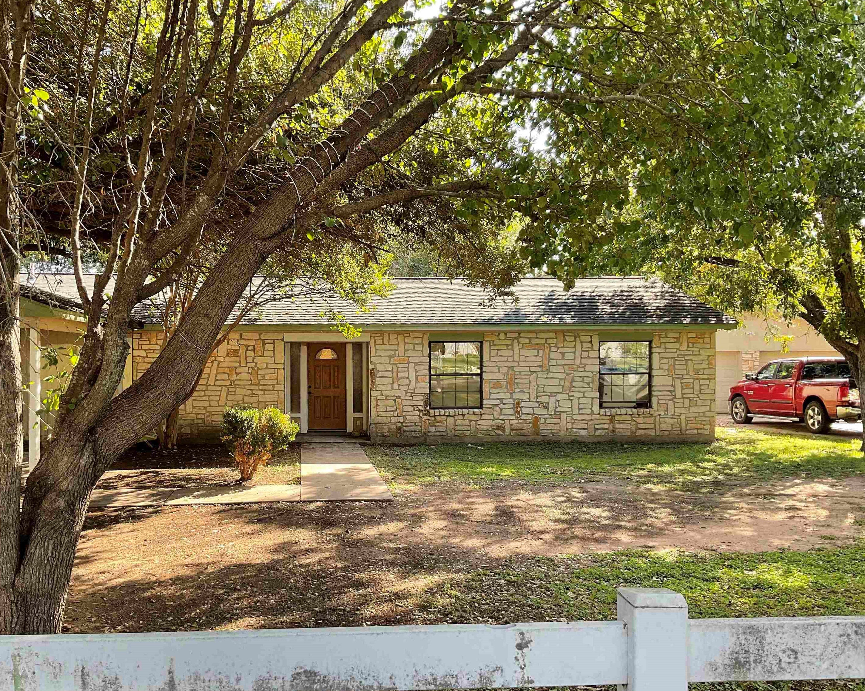 1100 Ash Dr, Cypress Mill TX  78654-7243 exterior