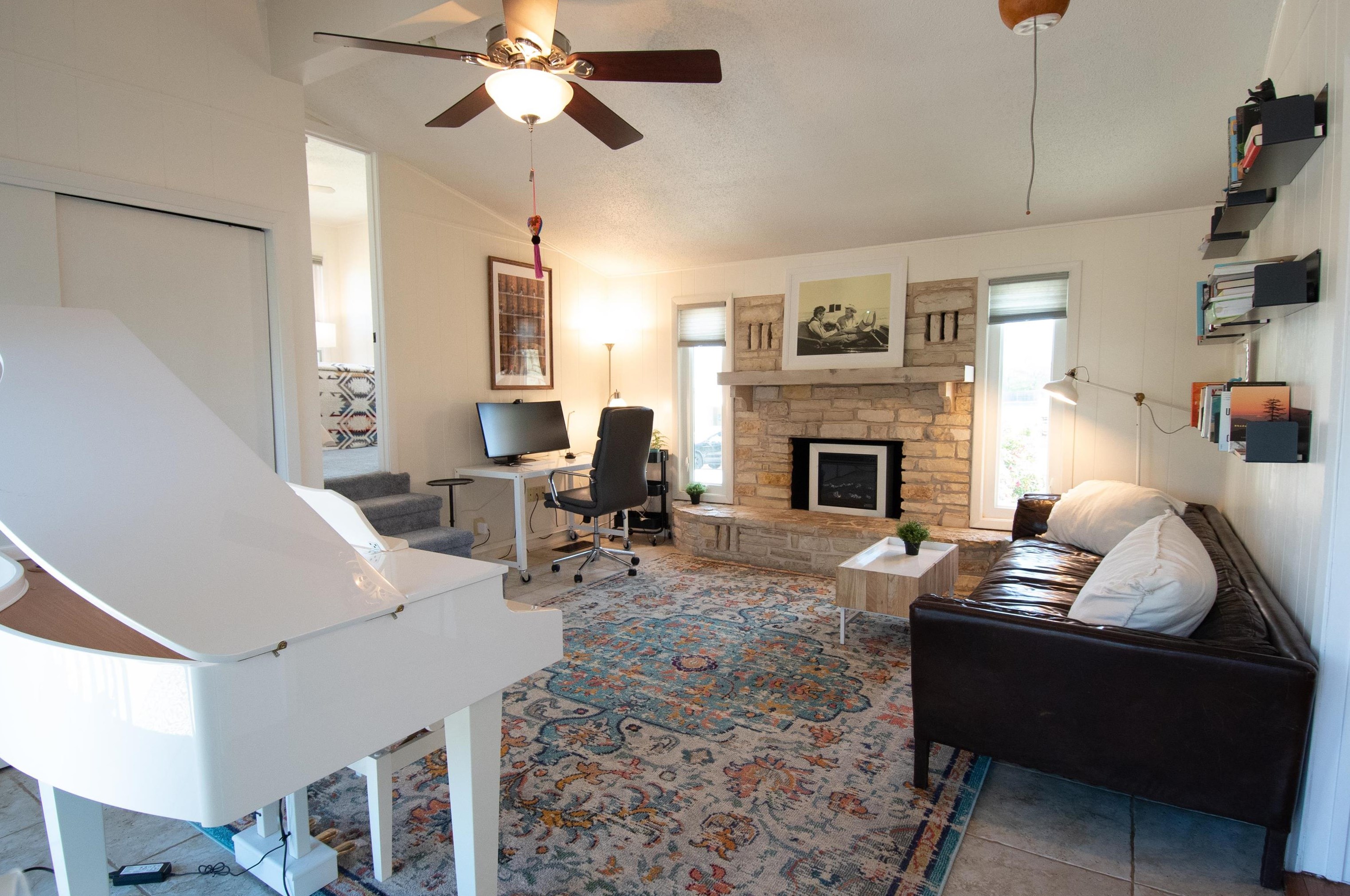 1709 Oatman St, Sunrise Beach TX  78643-2728 exterior