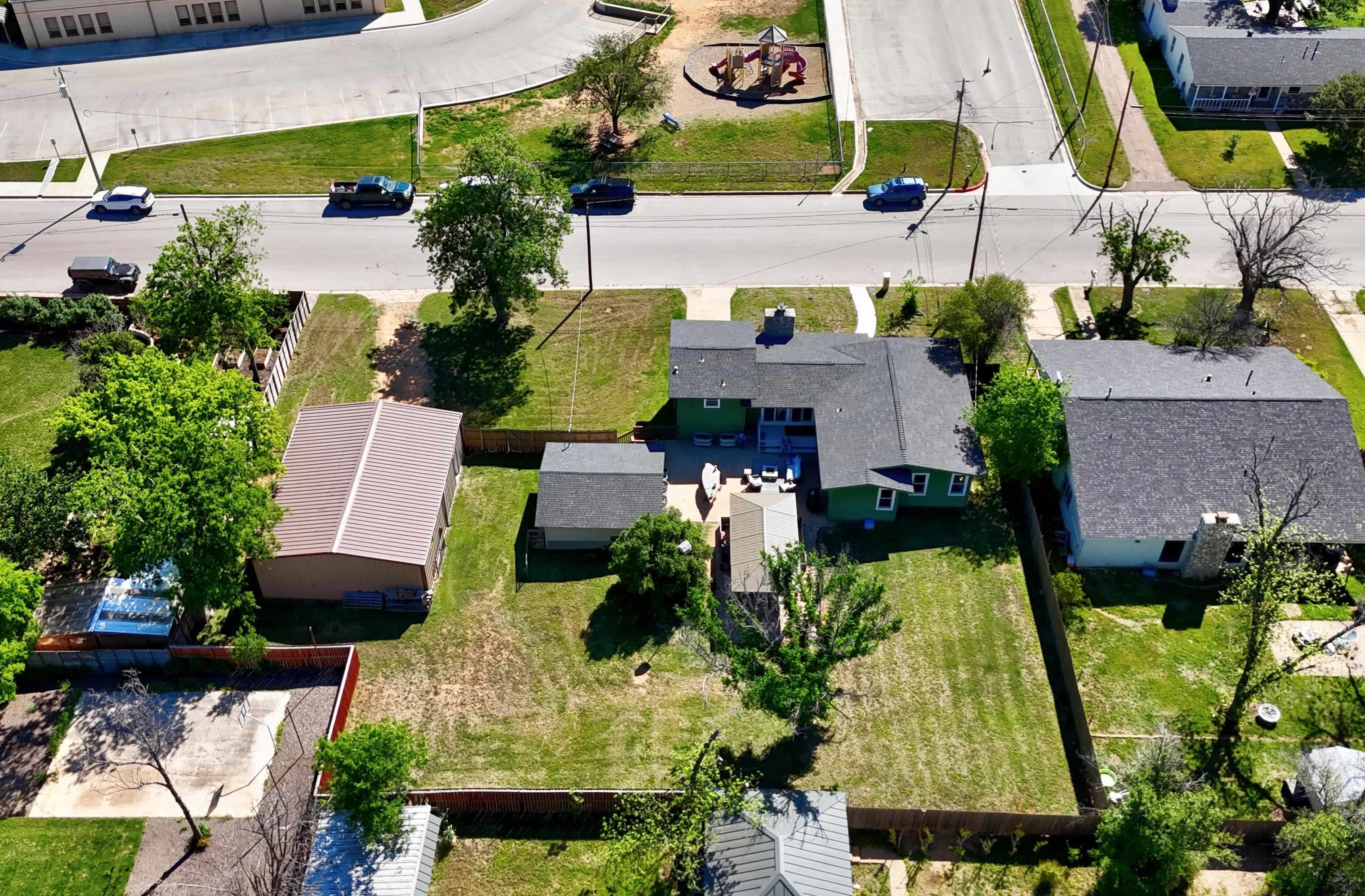 1709 Oatman St, Sunrise Beach TX  78643-2728 exterior