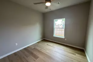 848 Driftwood Ln, Cottonwood Shores, TX 78657 - Photo 10