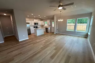 848 Driftwood Ln, Cottonwood Shores, TX 78657 - Photo 2