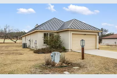 340 Sun Ray, Horseshoe Bay, TX 78657 - Photo 1