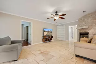 110 Highlands Blvd, Horseshoe Bay, TX 78657 - Photo 12