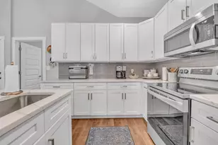 832 Fir Ln, Cottonwood Shores, TX 78657 - Photo 12