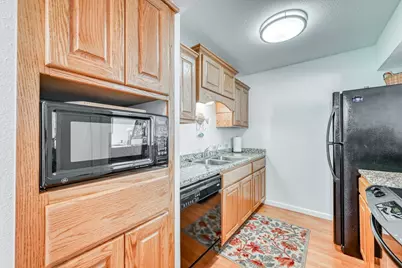 806 Highcrest Unit #19, Granite Shoals, TX 78654 - Photo 4